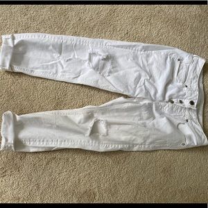 AE American Eagle Tomgirl cropped jean- white- distressed 6